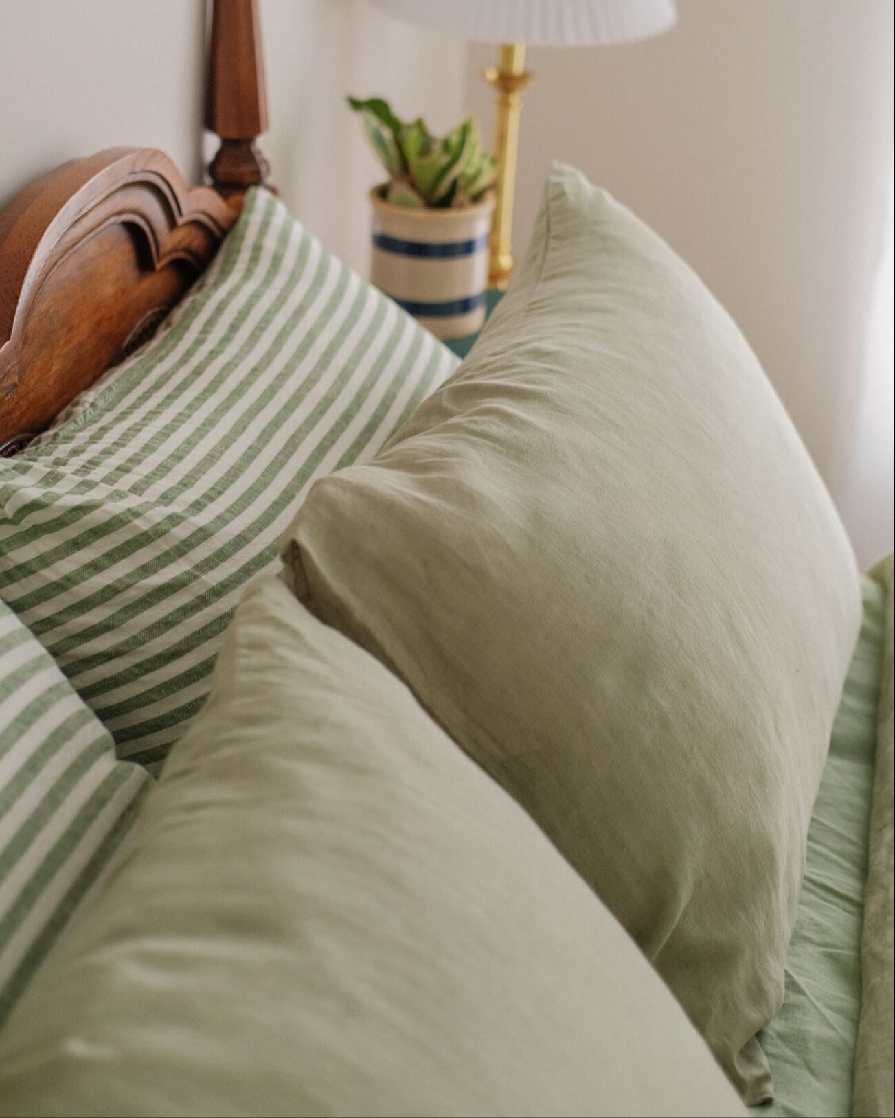 Linen Pillowcase Set in Sage