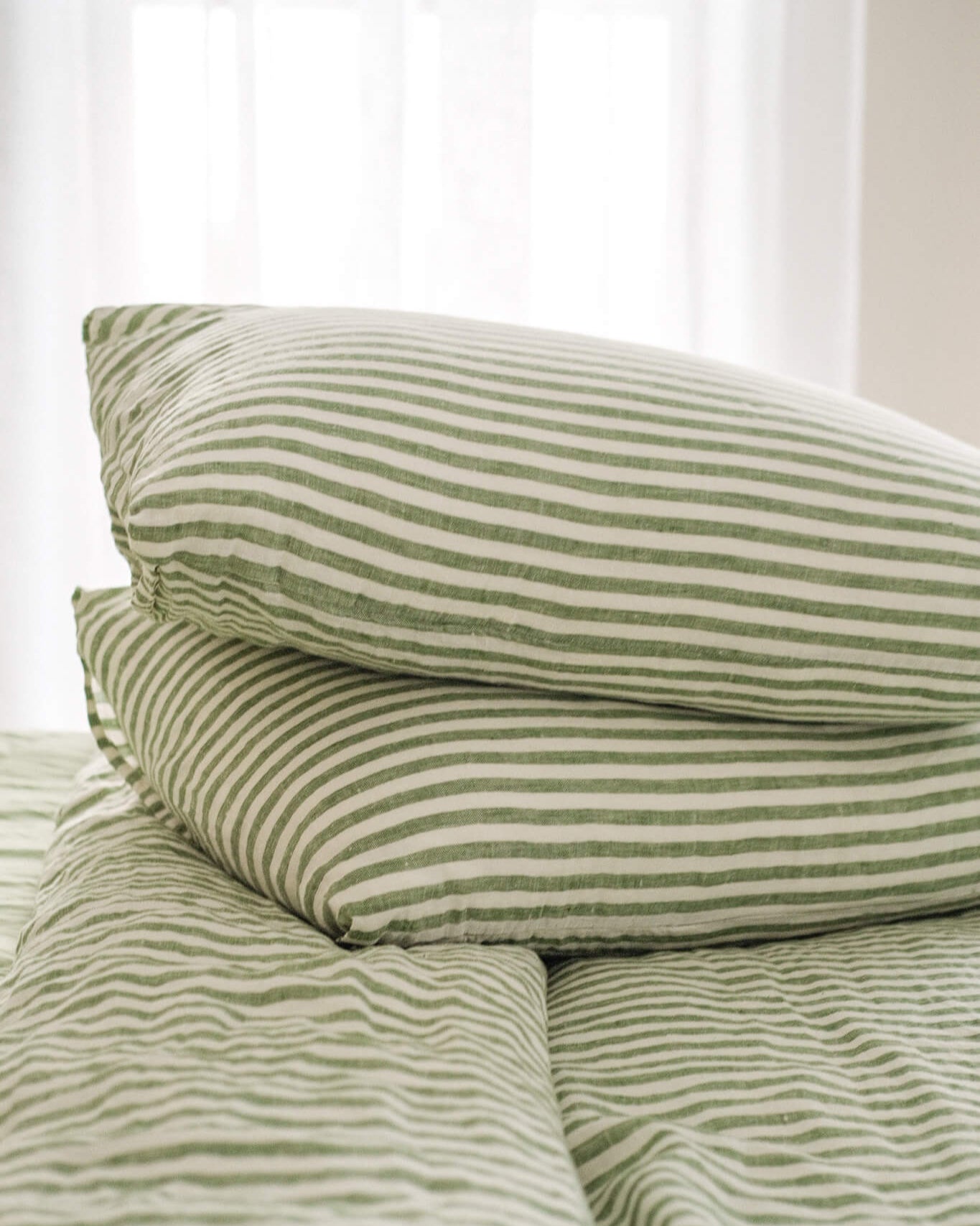Linen Pillowcase Set in Green Stripe