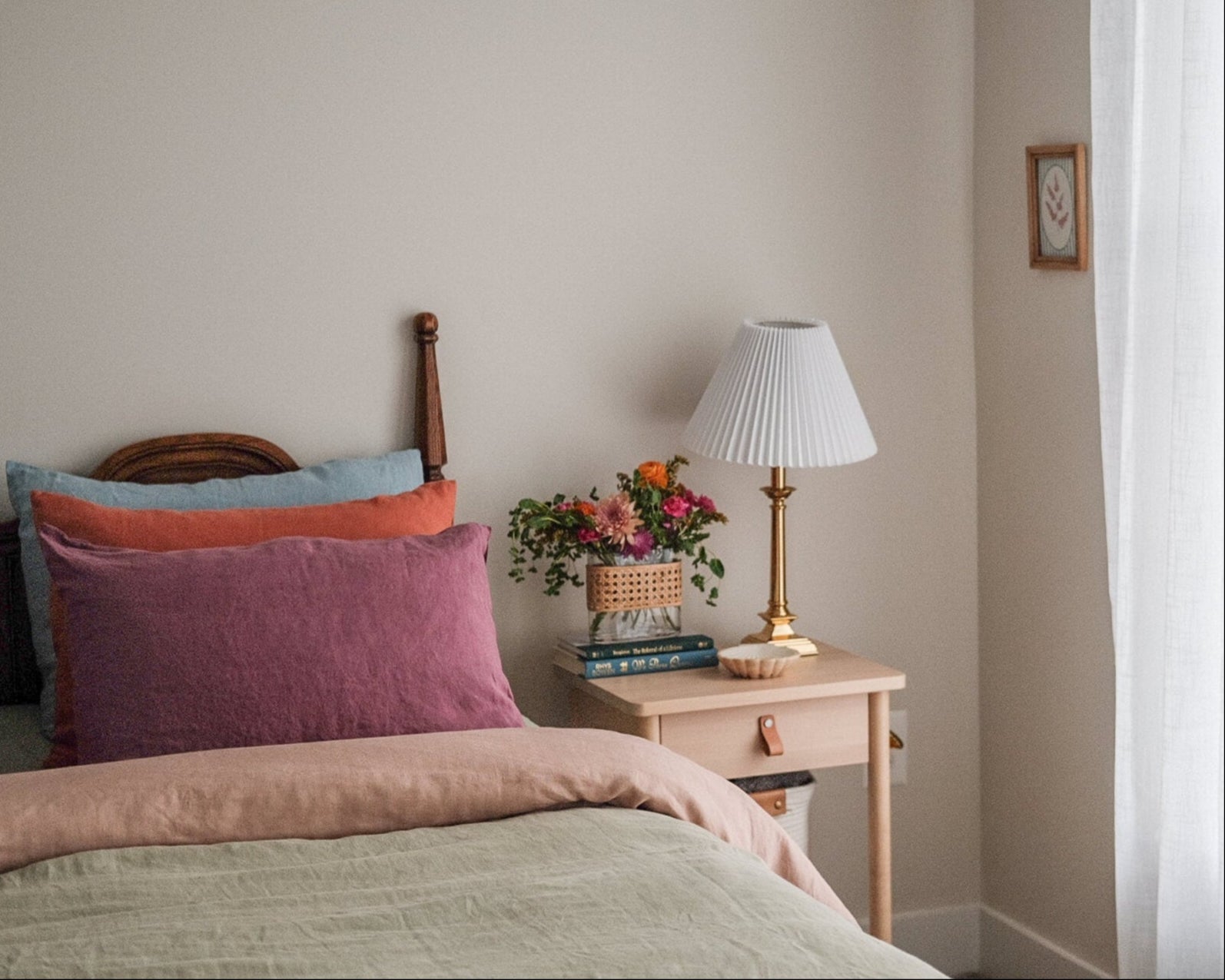 Linen Pillowcase Set in Raspberry