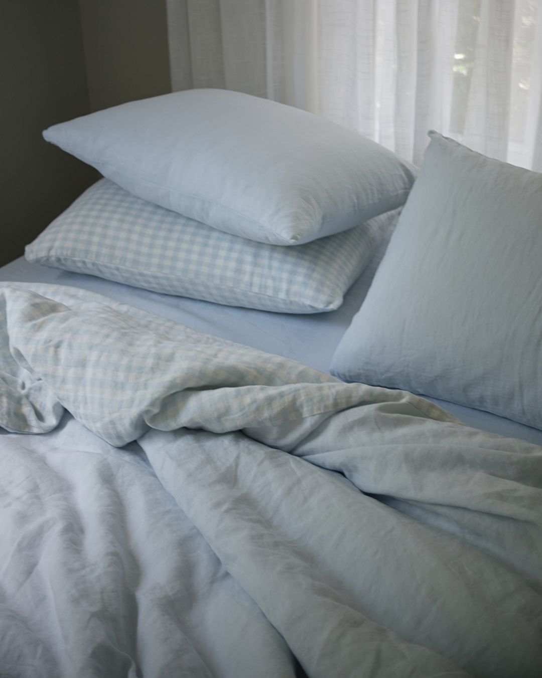 Double Sided Linen Duvet Cover in Sky / Sky Gingham