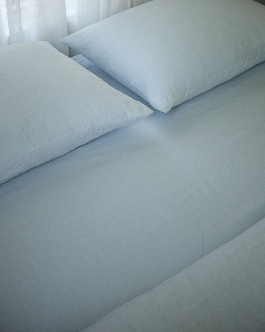 Linen Fitted Sheet in Sky