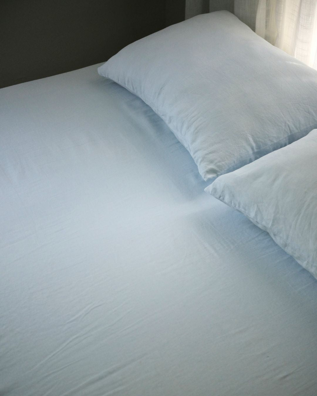 Linen Fitted Sheet in Sky