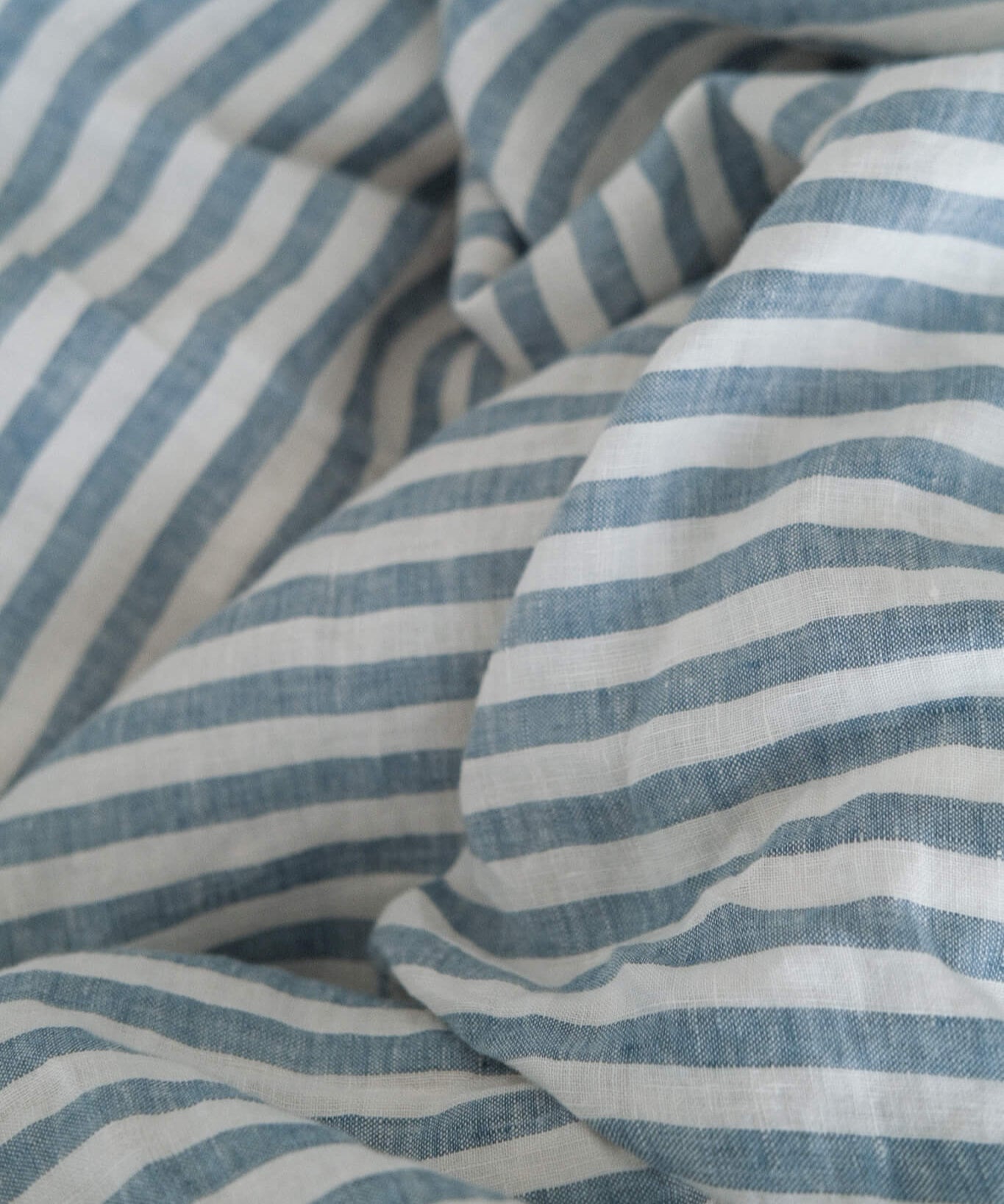 bluelinenduvetcover3_6ee2099c-f966-41de-9d66-da415b7c85e0.jpg
