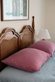 Linen Pillowcase Set in Raspberry