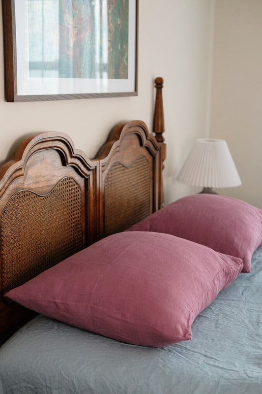 Linen Pillowcase Set in Raspberry