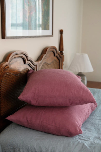 Linen Pillowcase Set in Raspberry